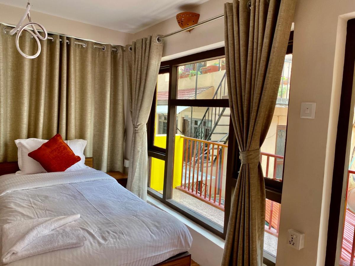 Hotel Pala Катманду Екстериор снимка