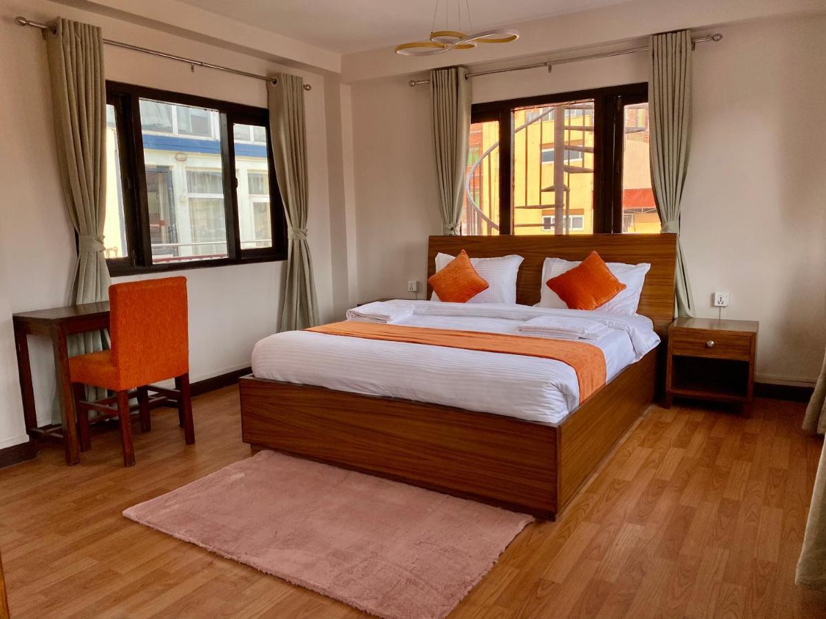 Hotel Pala Катманду Екстериор снимка