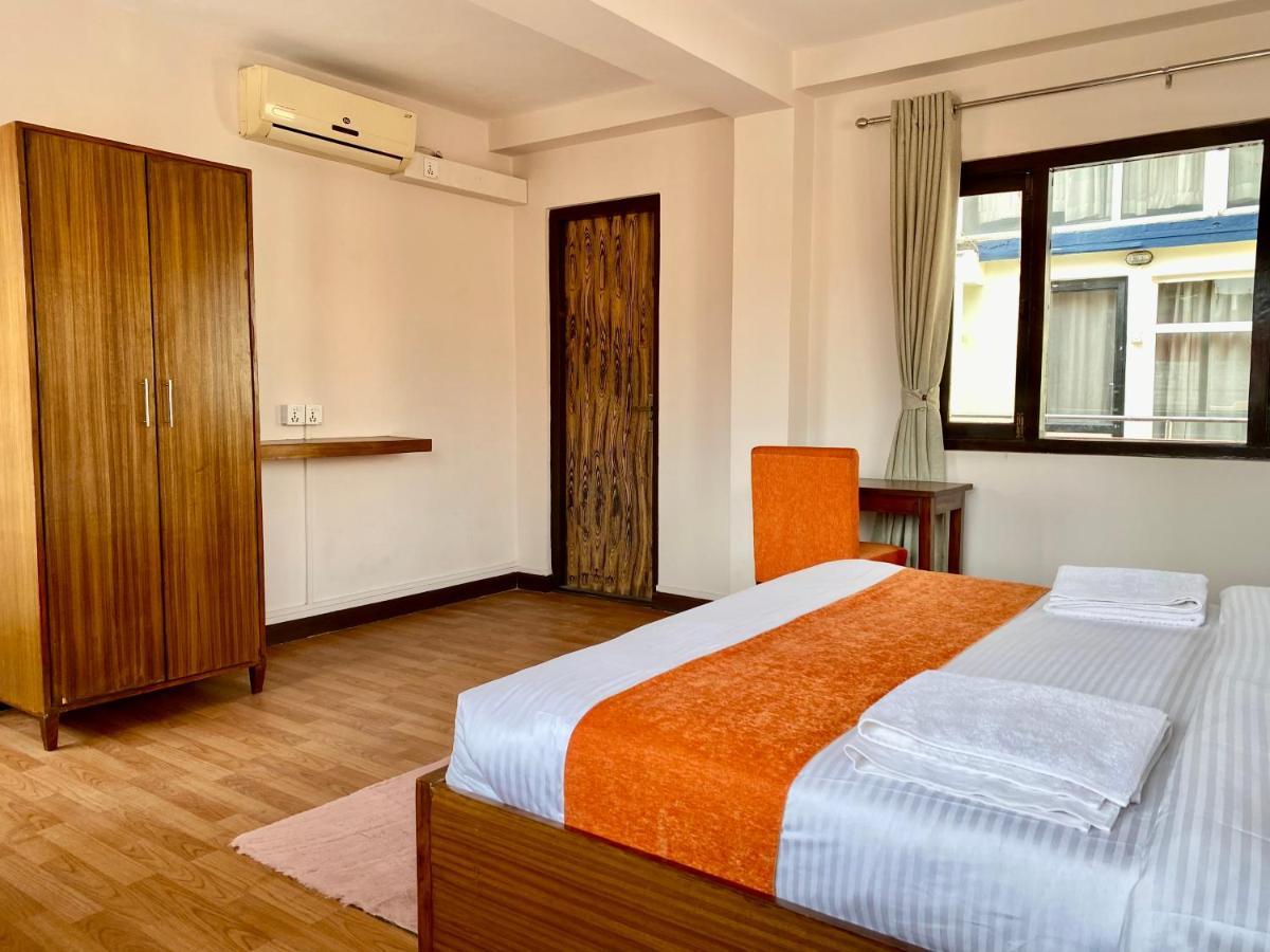 Hotel Pala Катманду Екстериор снимка