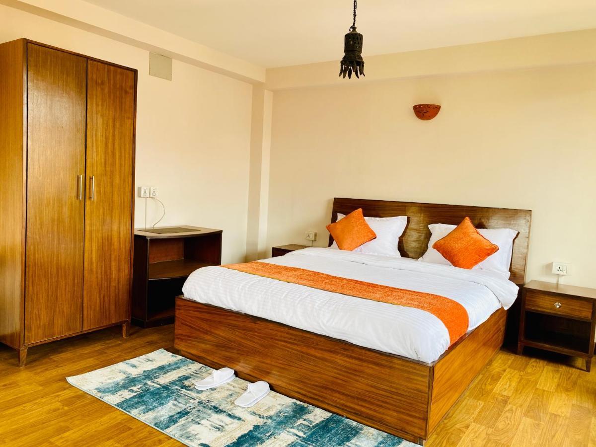 Hotel Pala Катманду Екстериор снимка